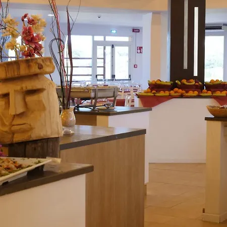 Club Esse Cala Bitta فندق بايا سردينيا