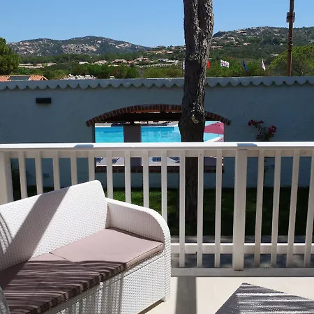 Hotell Club Esse Cala Bitta