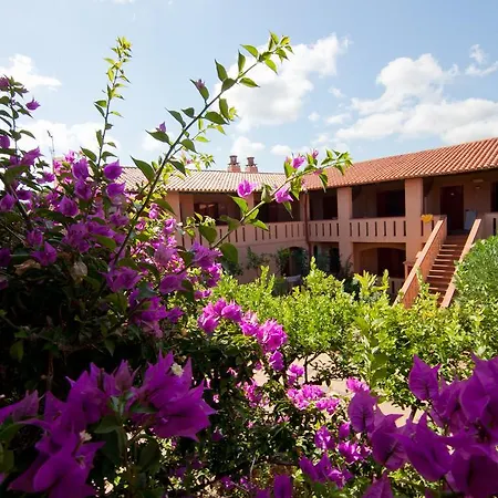 Club Esse Cala Bitta Hotel