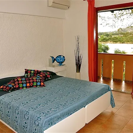 Hotel Club Esse Cala Bitta 3*