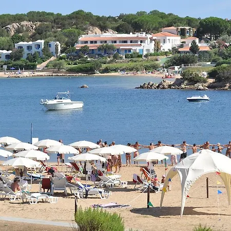 Club Esse Cala Bitta فندق 3*