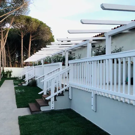 Hotel Club Esse Cala Bitta 3*