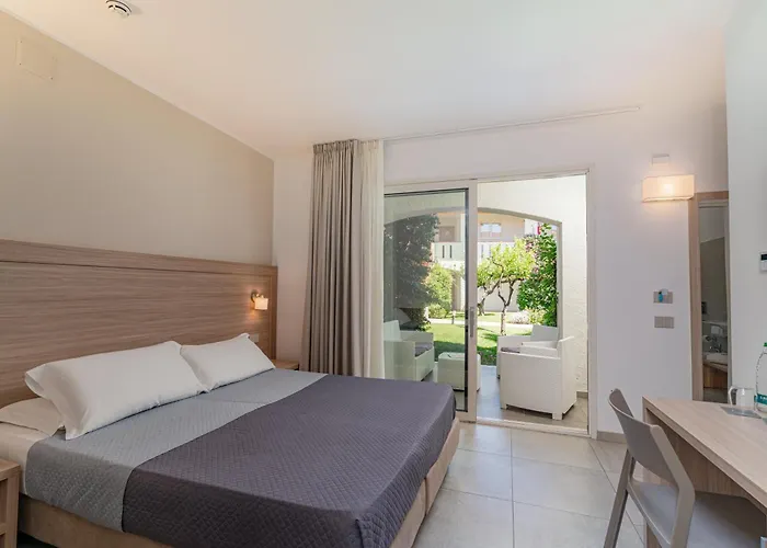 Club Esse Cala Bitta Hotel Baja Sardinia