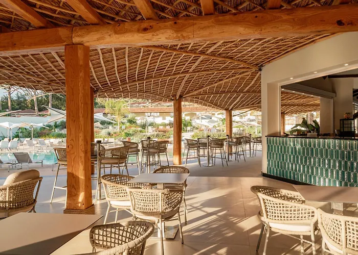 Club Esse Cala Bitta 3* Baja Sardinia