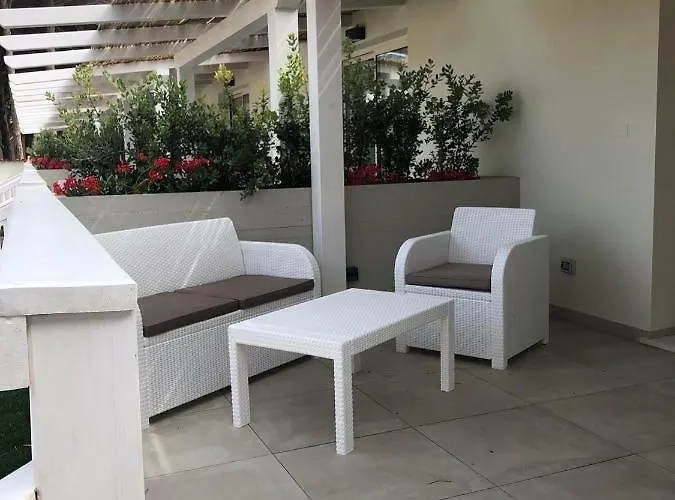 Club Esse Cala Bitta 3* Baja Sardinia