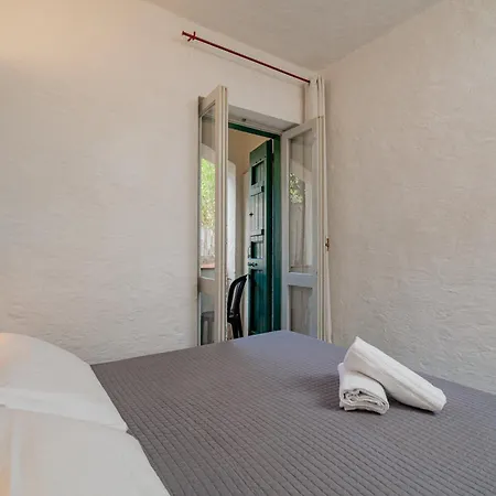 Club Esse Cala Bitta 3* Baja Sardinia