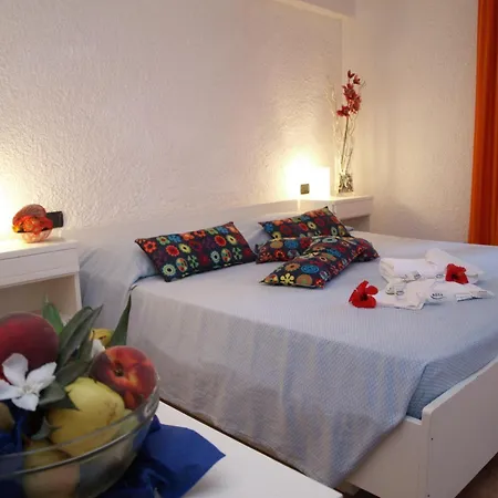 ホテル Club Esse Cala Bitta 3*