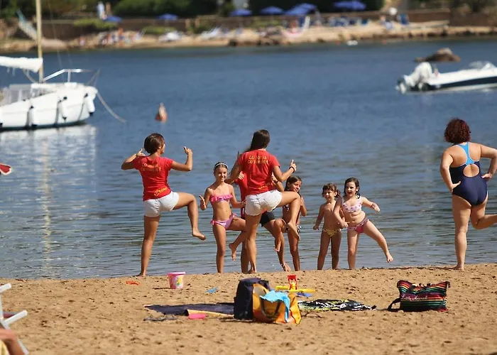 Club Esse Cala Bitta Hotel 3*