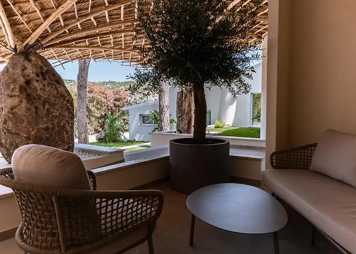 Club Esse Cala Bitta 3*