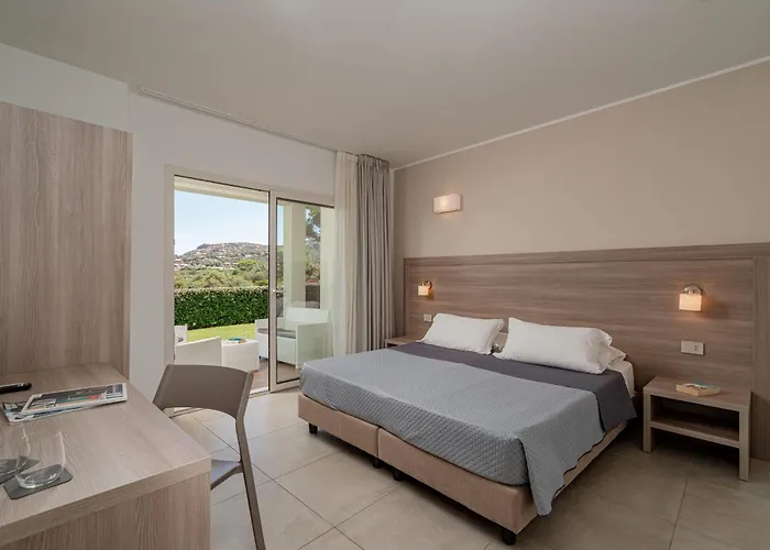 Club Esse Cala Bitta 3* Baja Sardinia