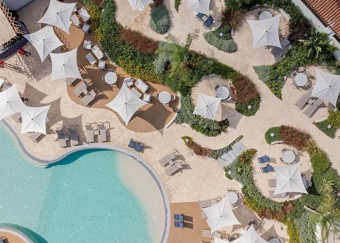 Hotel Club Esse Cala Bitta Baja Sardinia