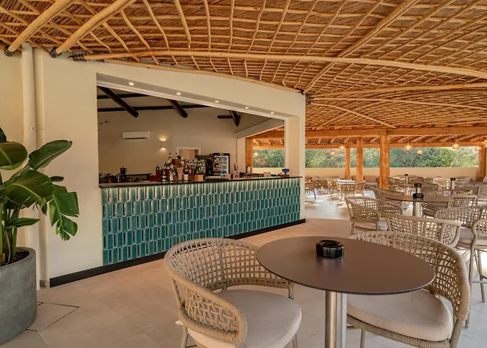 Club Esse Cala Bitta 3*