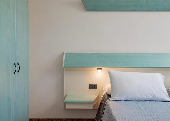 Hotel Club Esse Cala Bitta Baja Sardinia