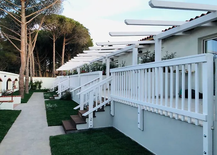 Hotel Club Esse Cala Bitta 3*